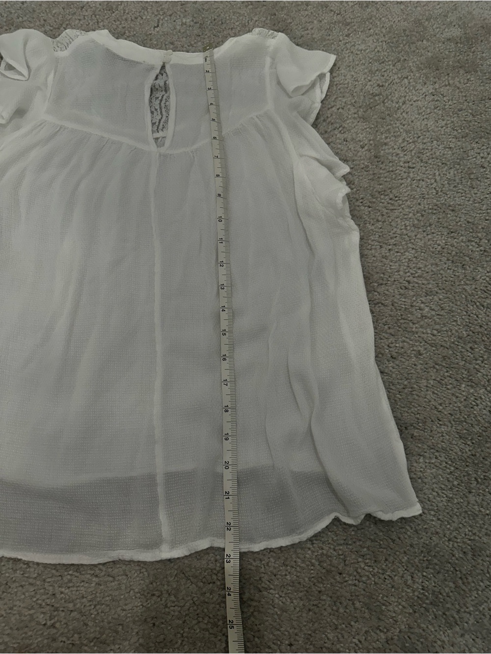 Hayden Los Angeles Lace Ruffle Sleeve Top in White Size Large - Picture 6 of 7
